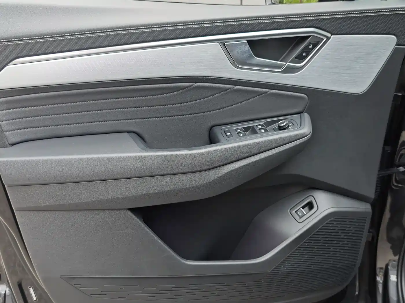 Volkswagen Talagon 2023 Facelift 380TSI 4WD Flagship Victory Edition 7-Seater фото 15