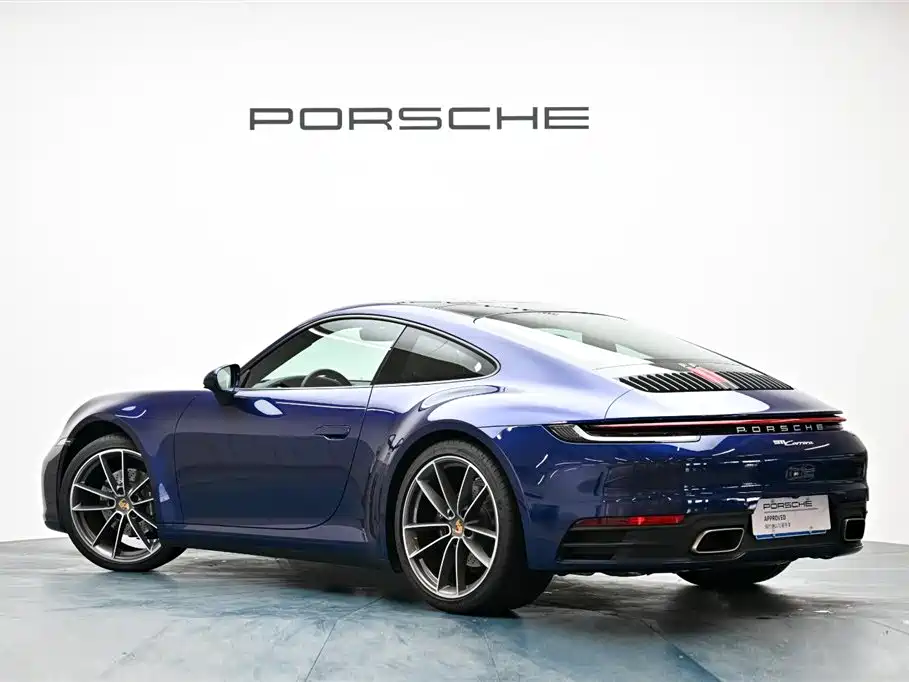 Porsche 911 2023 Carrera 3.0T фото 3