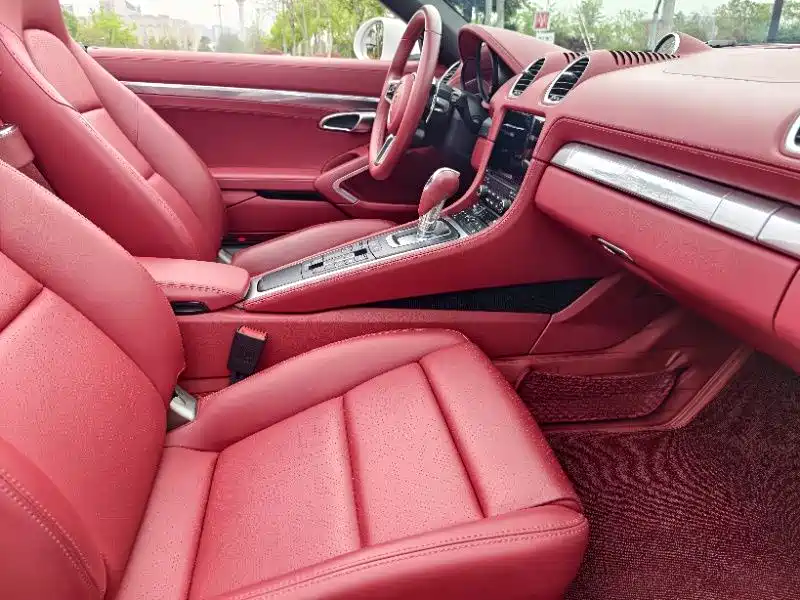 Porsche 718 2022 Boxster 2.0T фото 13