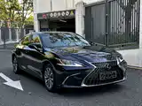 Фото 3 - Lexus ES