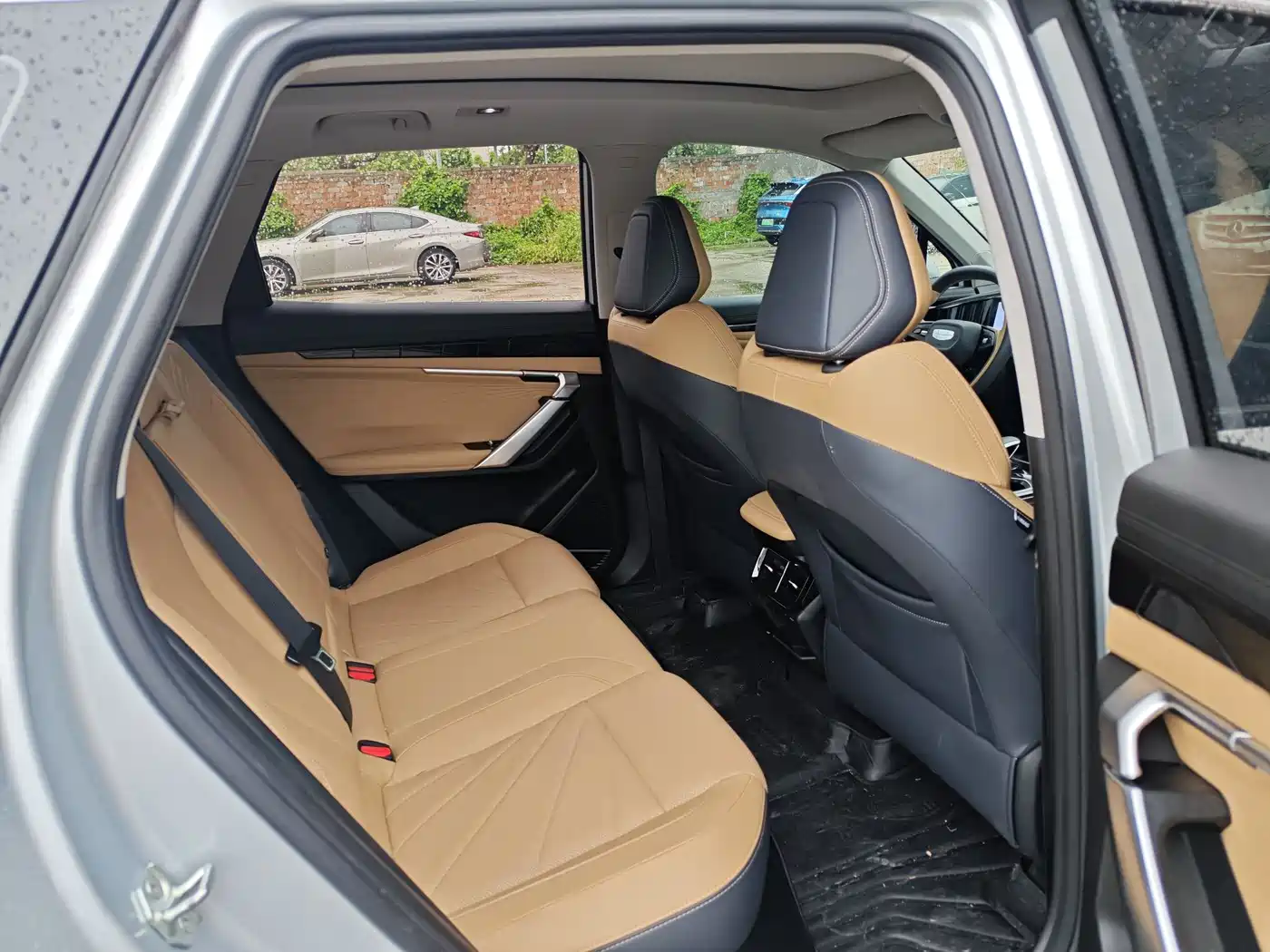 GEELY AUTOMOBILE BOYUE L