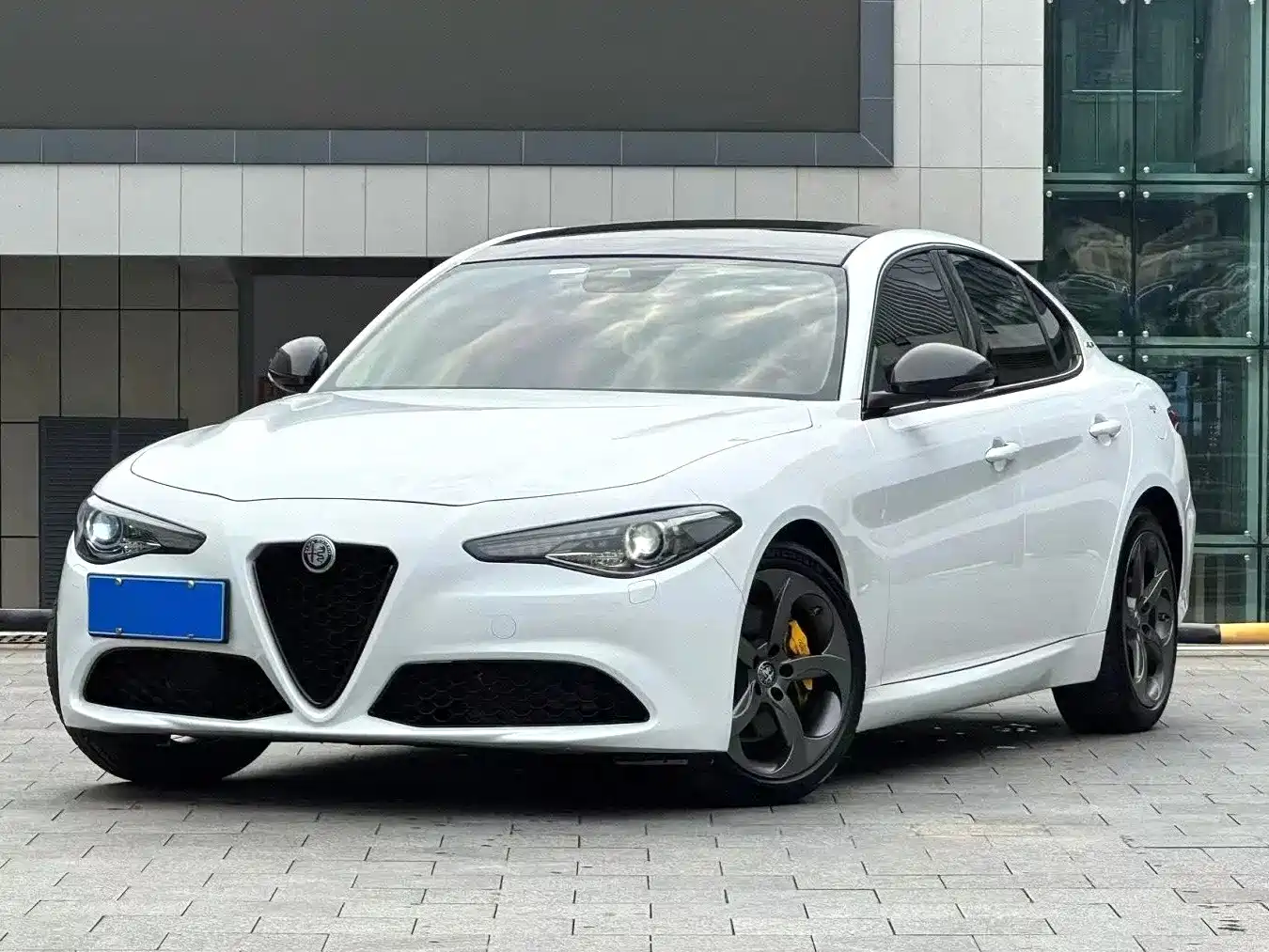 Alfa Romeo Giulia 2019 2020 2.0T 280HP Luxury Edition