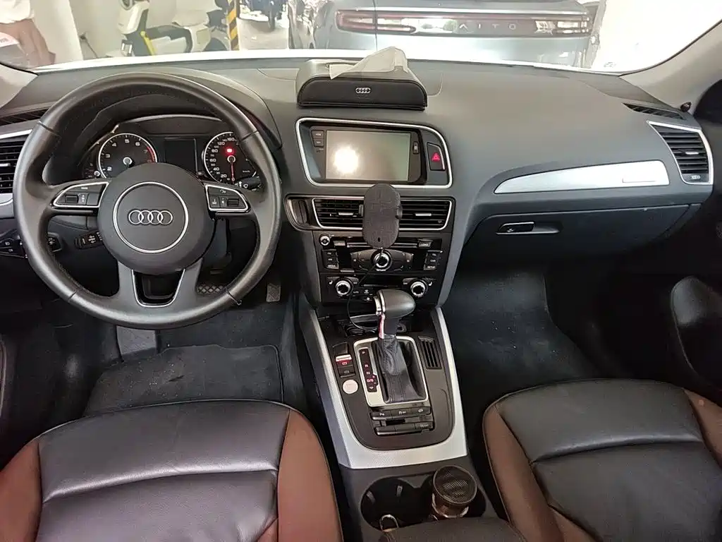 Audi Q5 2018 2017 Plus 40 TFSI Technology