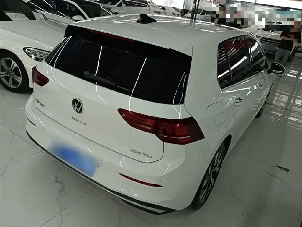 Volkswagen Golf 2025 300TSI Pro фото 7