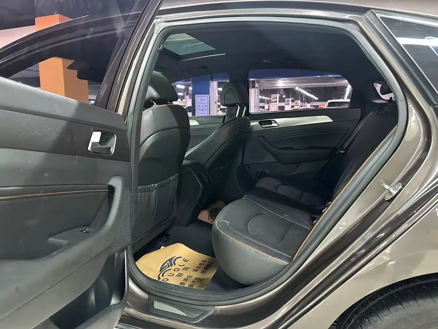 Hyundai Sonata 2015 1.6T DLX Premium фото 6