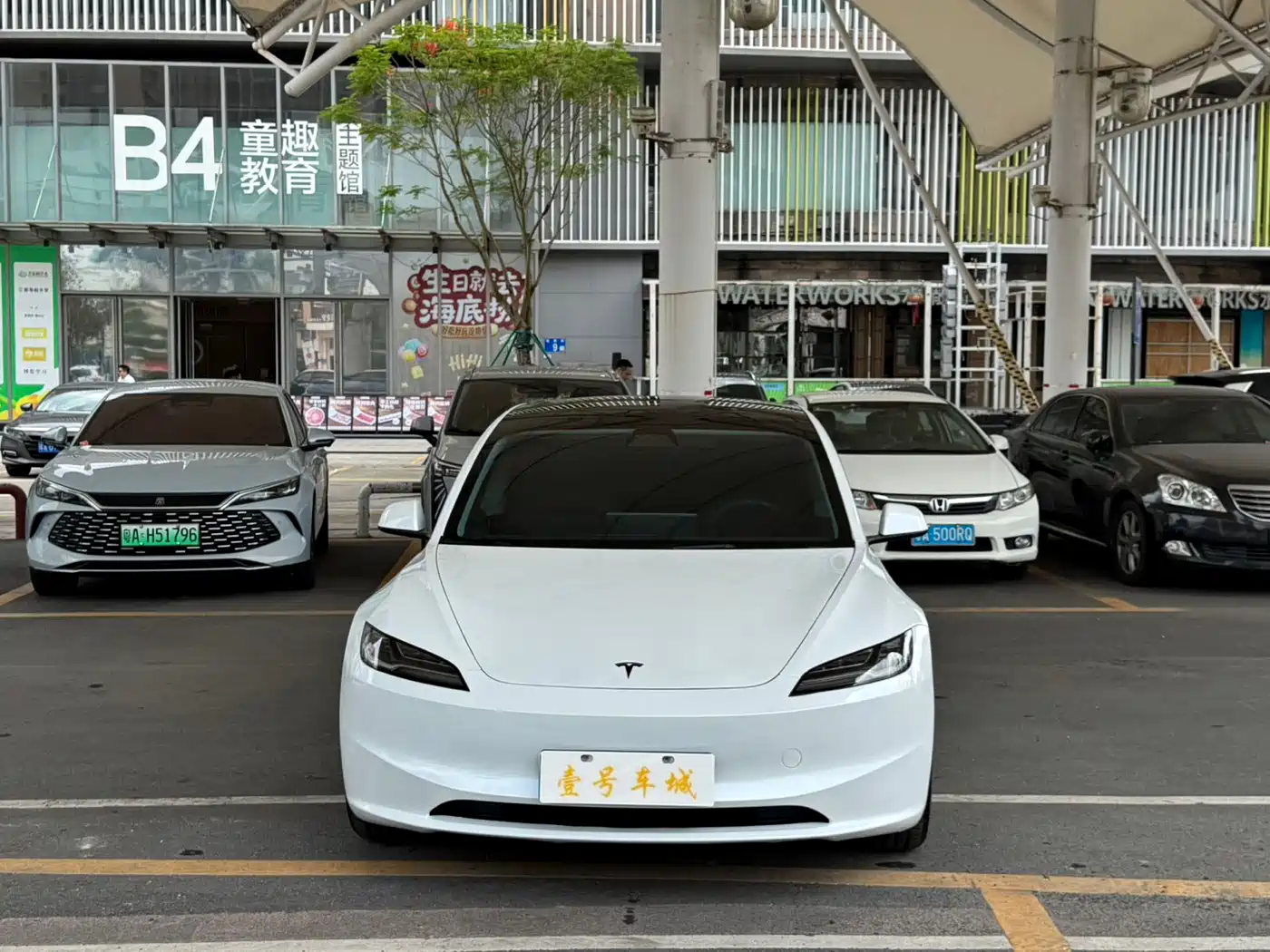 Tesla Model 3 2025 Model Rear-Wheel Drive Edition