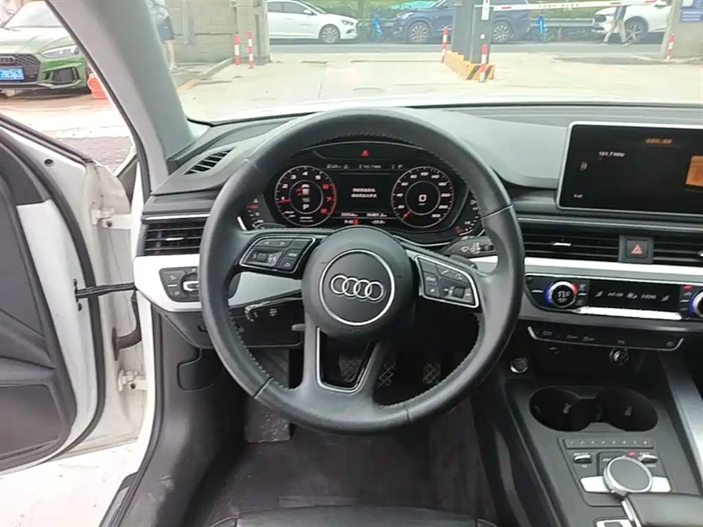 Audi A4L 2018 30th Anniversary 40 TFSI Fashion фото 11