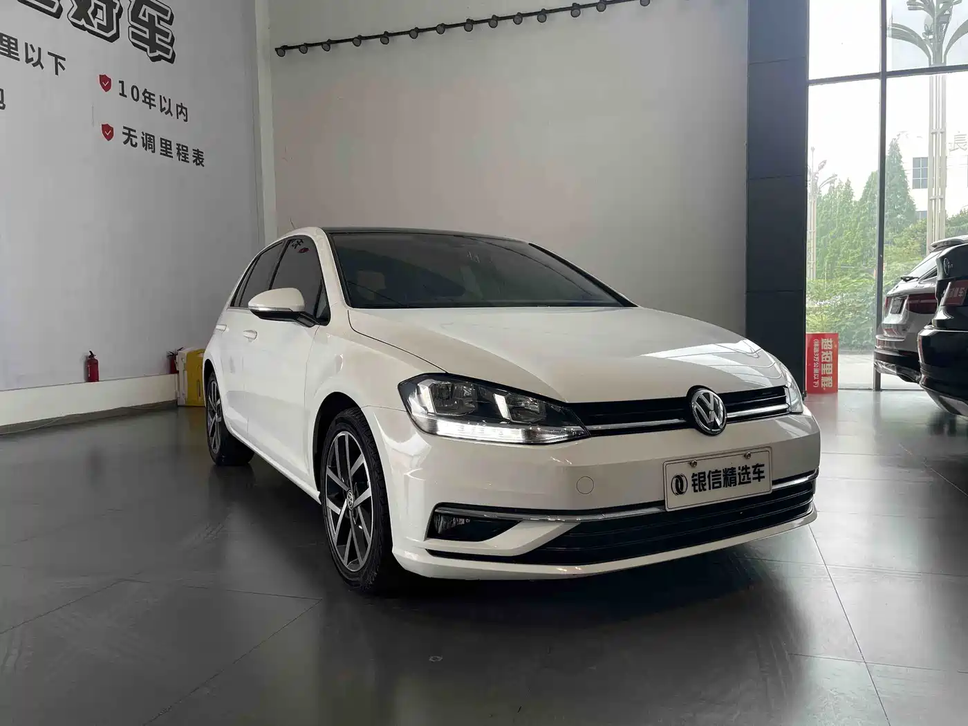 Volkswagen Golf 2020 Beloved Edition 280TSI DSG Comfort фото 4