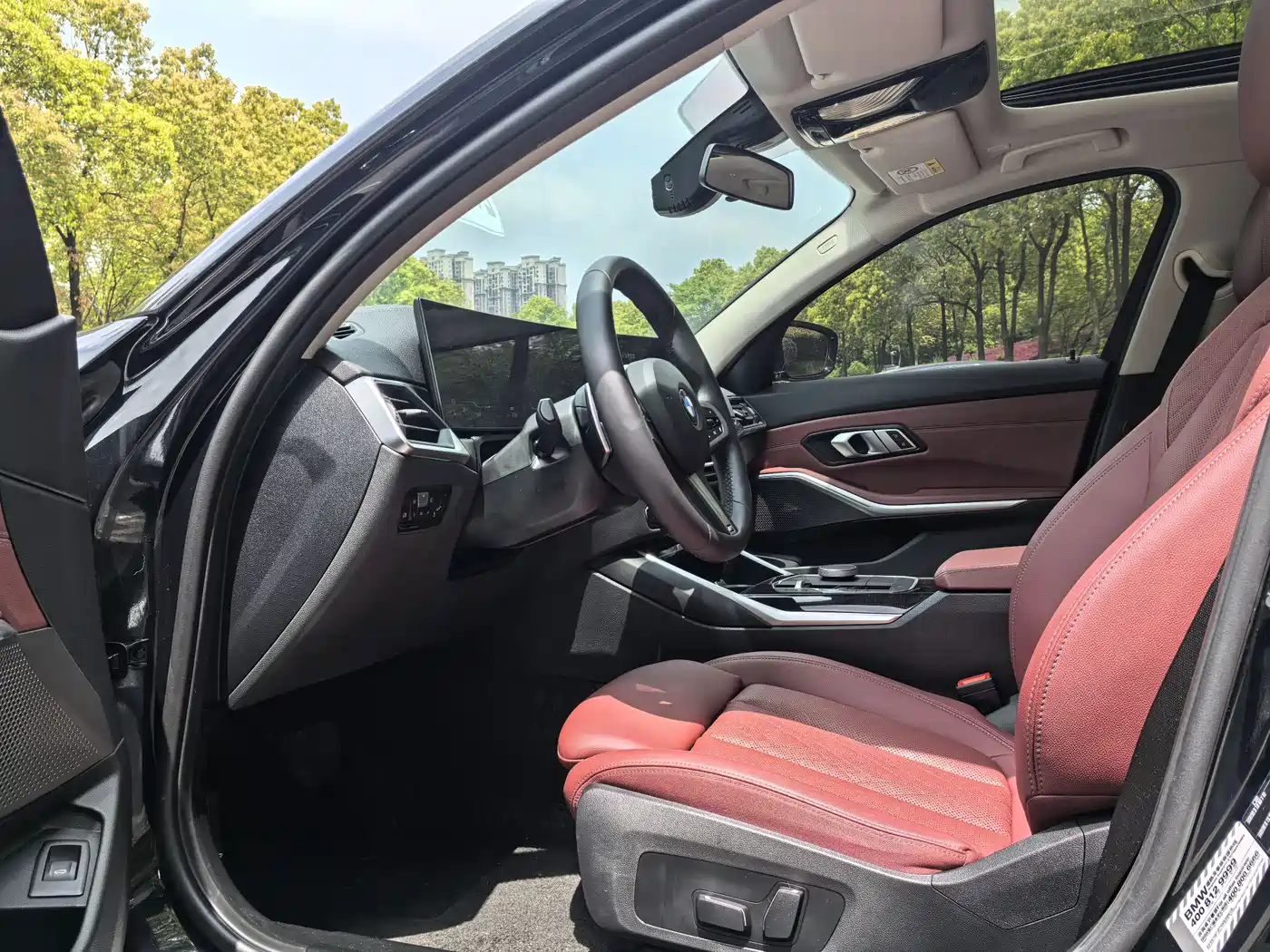 BMW 3 Series 2024 325Li M Sport Package фото 6