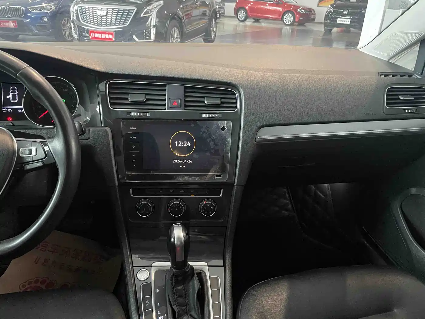 Volkswagen Golf 2020 Beloved Edition 280TSI DSG Comfort фото 11