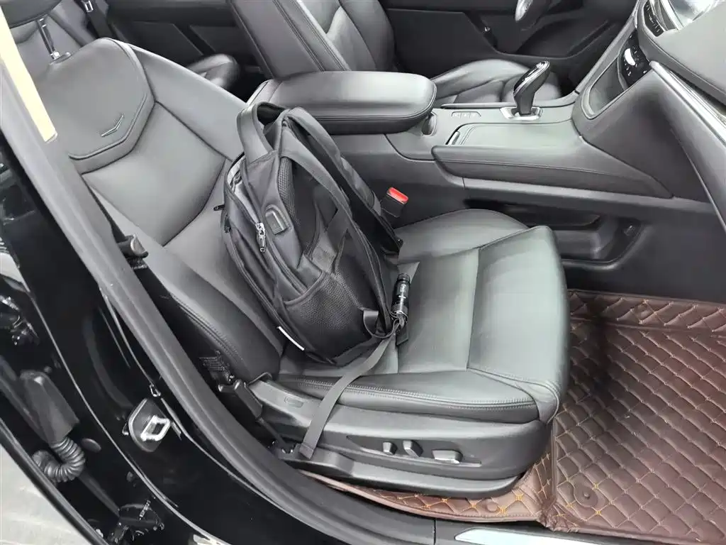 Cadillac XT5 2016 28T AWD Luxury Model фото 20