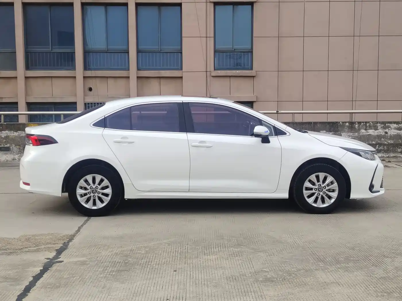 Toyota Corolla 2021 1.2T S-CVT Elite Edition фото 4