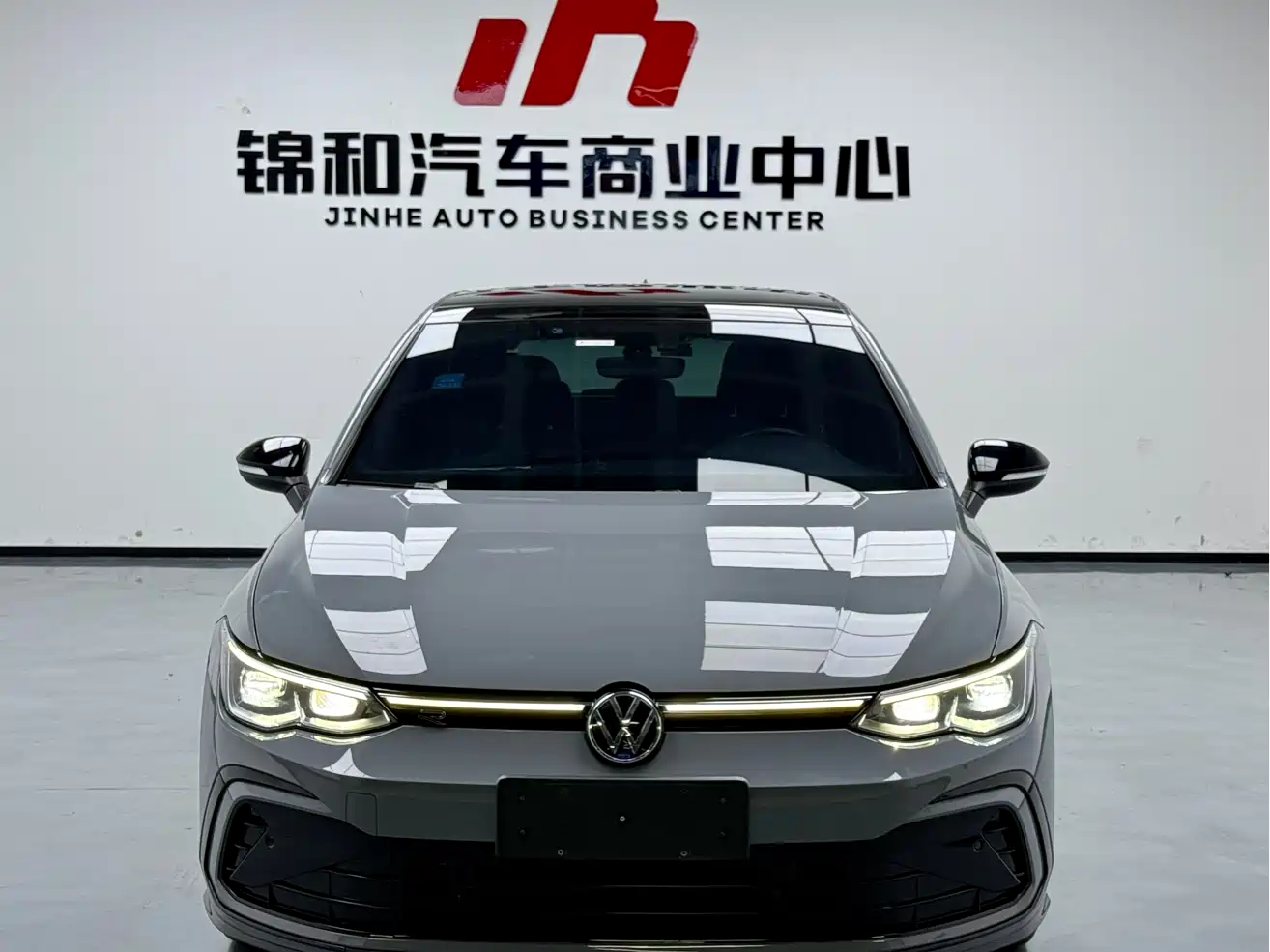 Volkswagen Golf 2023 280TSI DSG R-Line Lite фото 2