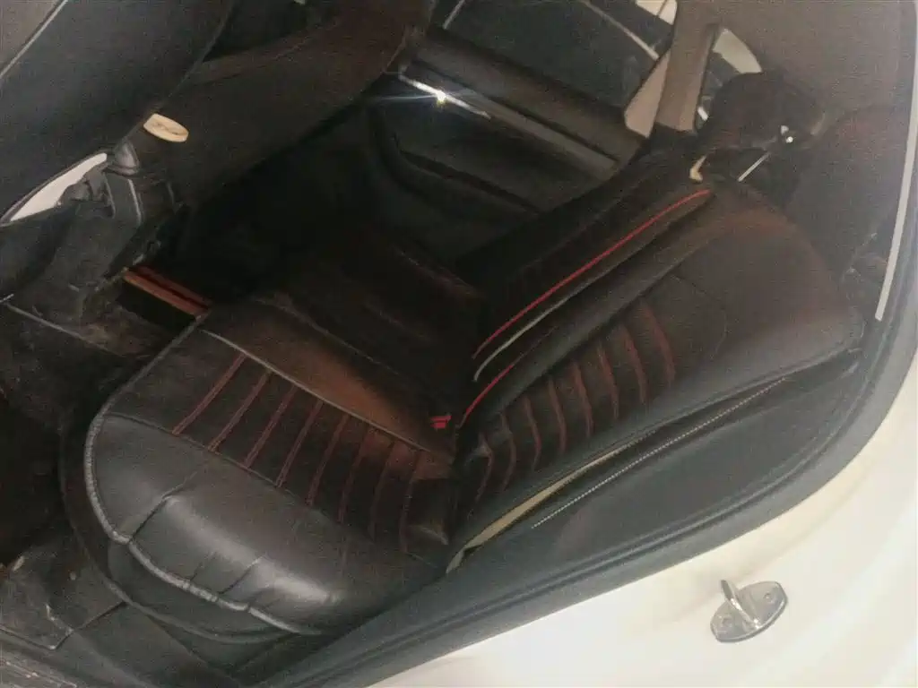 SKODA KOMICK