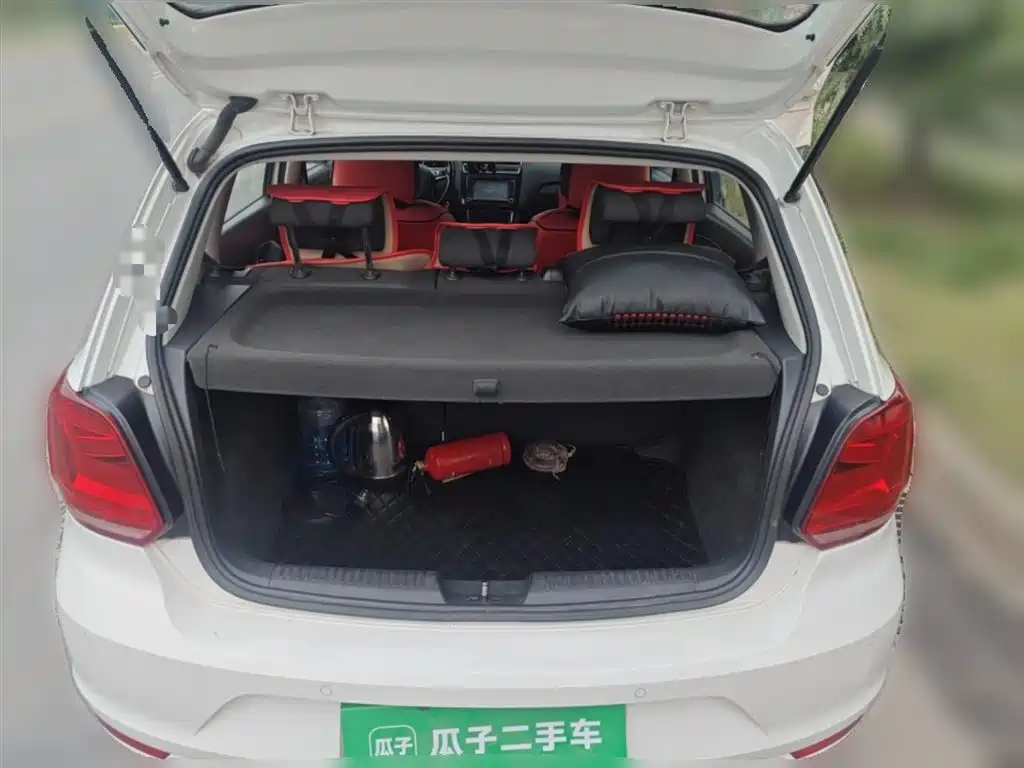 Volkswagen Polo 2016 1.6L Automatic Comfort фото 10
