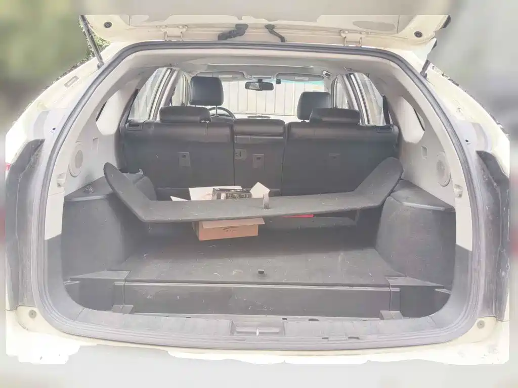 BYD S6 2014 2014 2.4L Automatic Premium 5-seater
