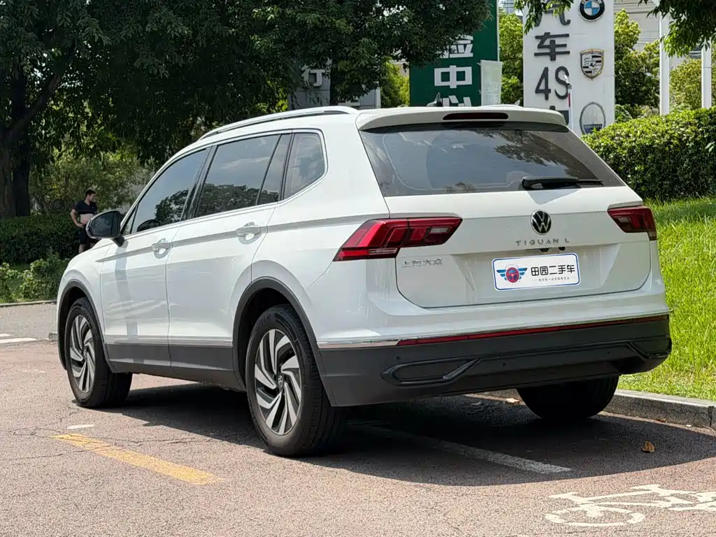 2025 Volkswagen Tiguan L