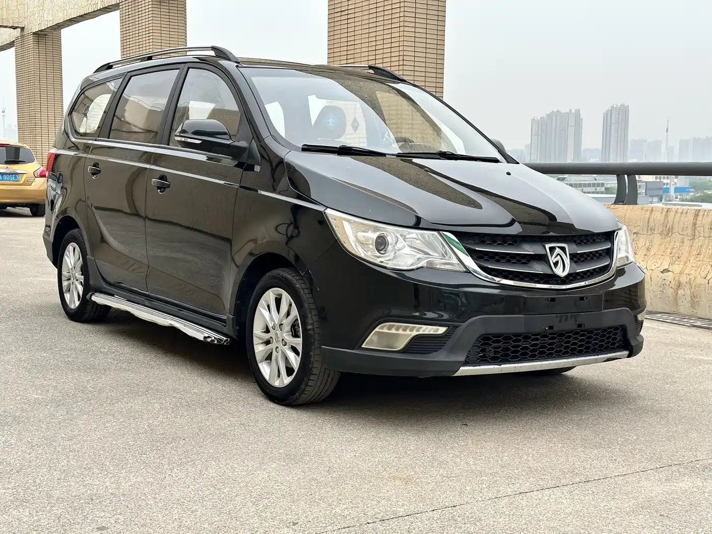 BAOJUN 730