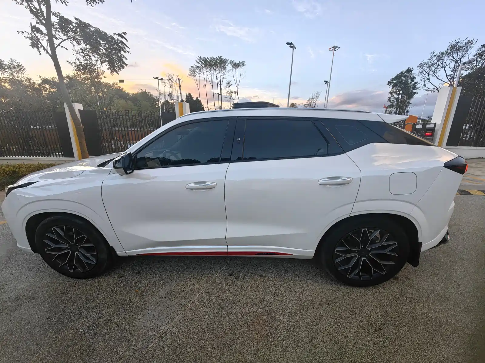 Photo 9 - Changan Oshan Z6