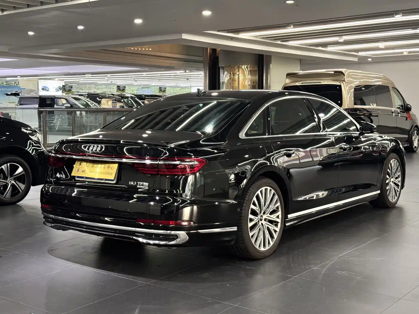 Audi A8 2023 A8L 50 TFSI quattro Premium фото 21