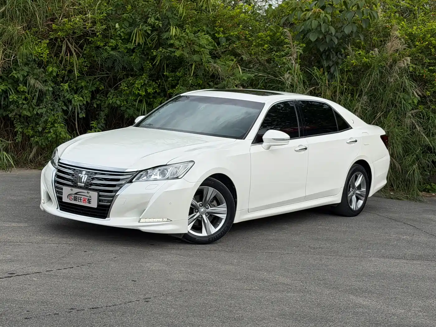 Toyota Crown 2015 2.0T Fashion