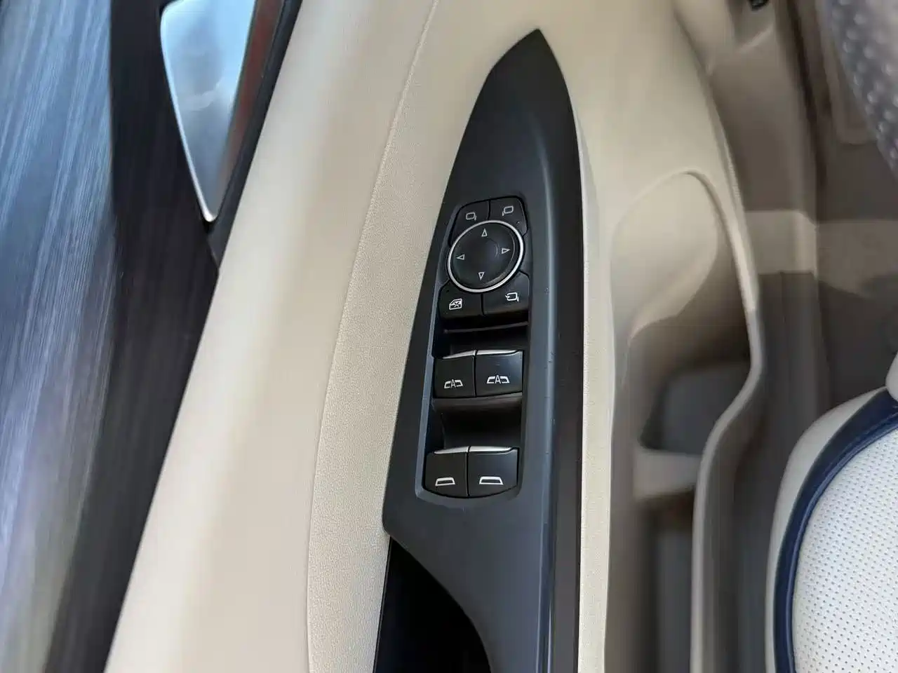 Buick GL8, миниатюра 13