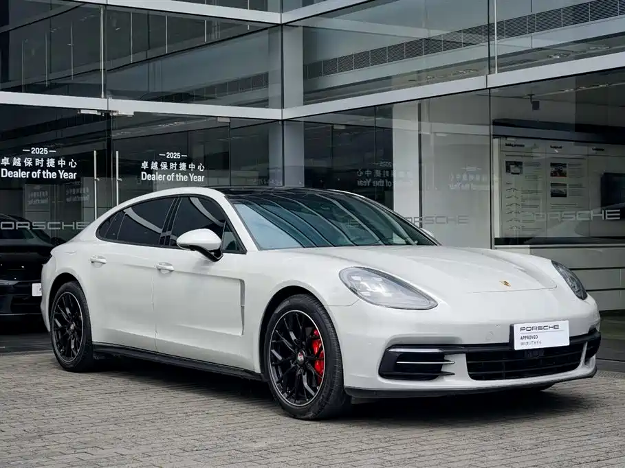Porsche Panamera 2017 Panamera Executive Long Wheelbase 3.0T фото 3