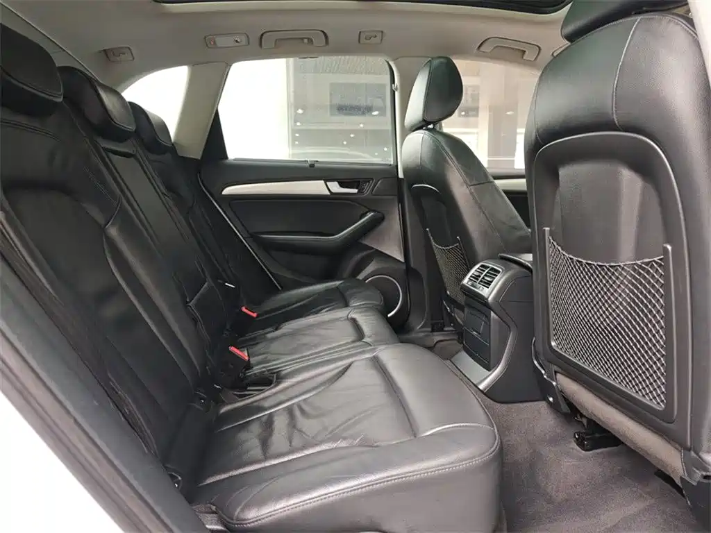 Audi Q5 (Import) 2013 45 TFSI quattro Sport фото 7