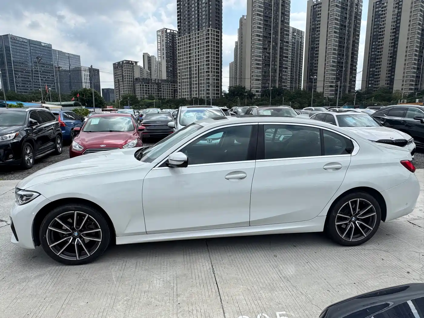 BMW 3 Series 2021 325Li M Sport Package фото 7