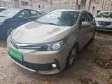 Фото 2 - Toyota Corolla