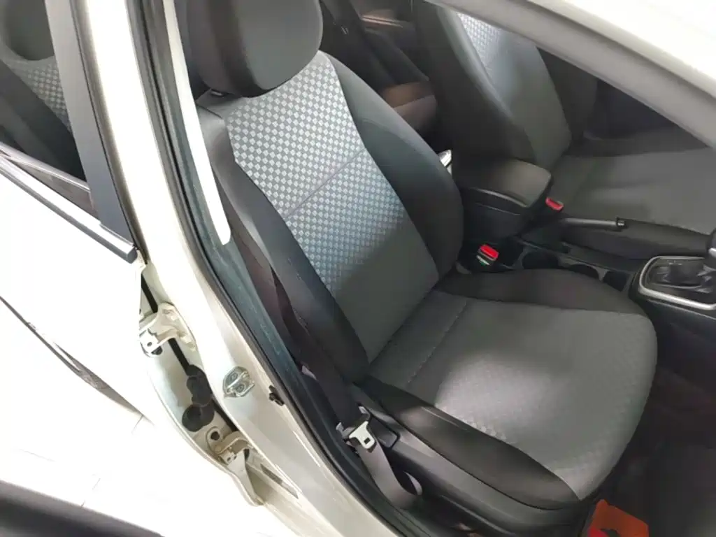 Kia K2 2017 2017 Sedan 1.4L AT GLS