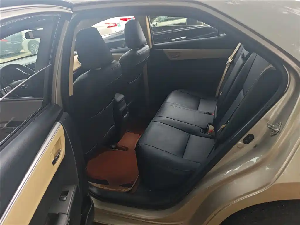 Toyota Corolla 2017 Facelift 1.2T S-CVT GL-i Leather Edition фото 17
