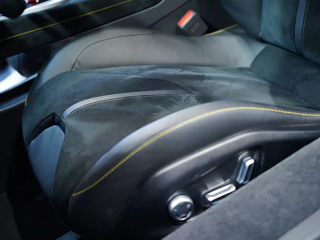 Lotus EMIRA 2024 2021 2.0T DCT First Edition