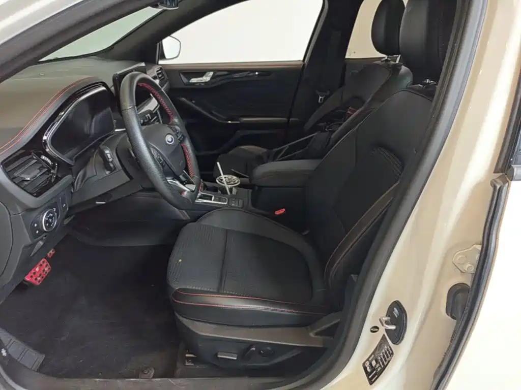 Ford Focus 2021 2021 Sedan EcoBoost 180 Auto ST Line