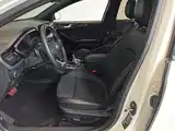 Фото 20 - Ford Focus