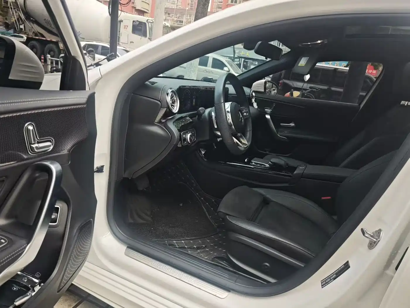 Mercedes-Benz A-Class 2021 A 200 L Sport Sedan Fashion Edition фото 8