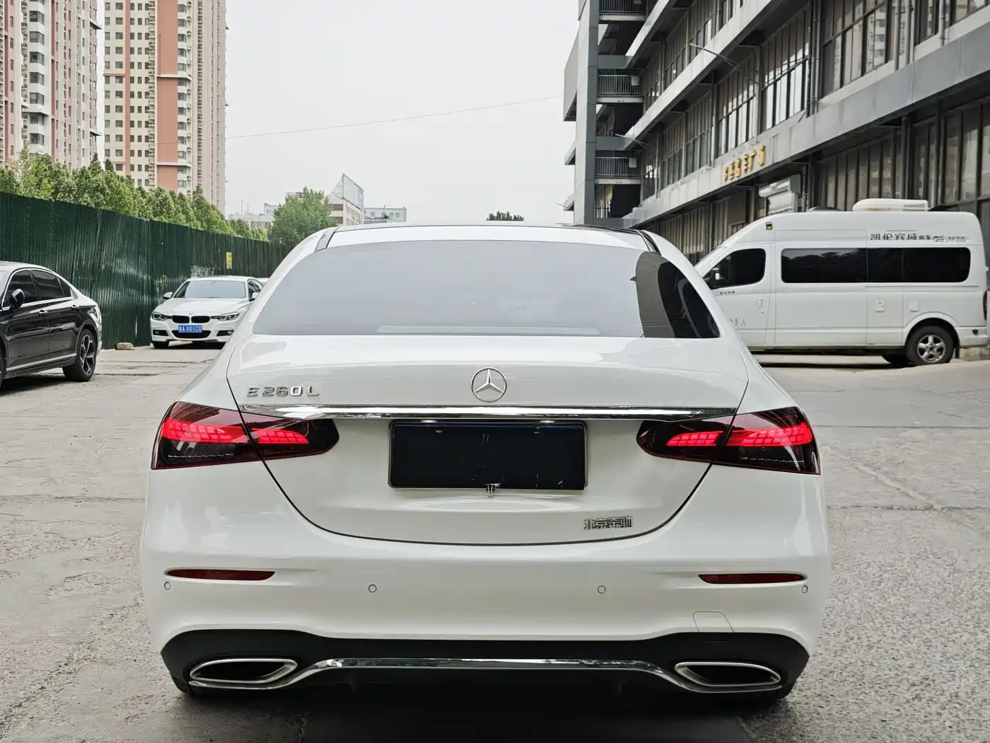 Mercedes-Benz E-Class 2023 E 260 L Sport фото 9