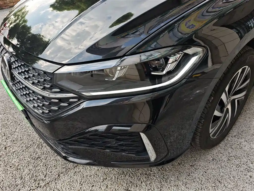 Volkswagen Lavida 2024 Model 300TSI DSG Starlight Leading Edition фото 24