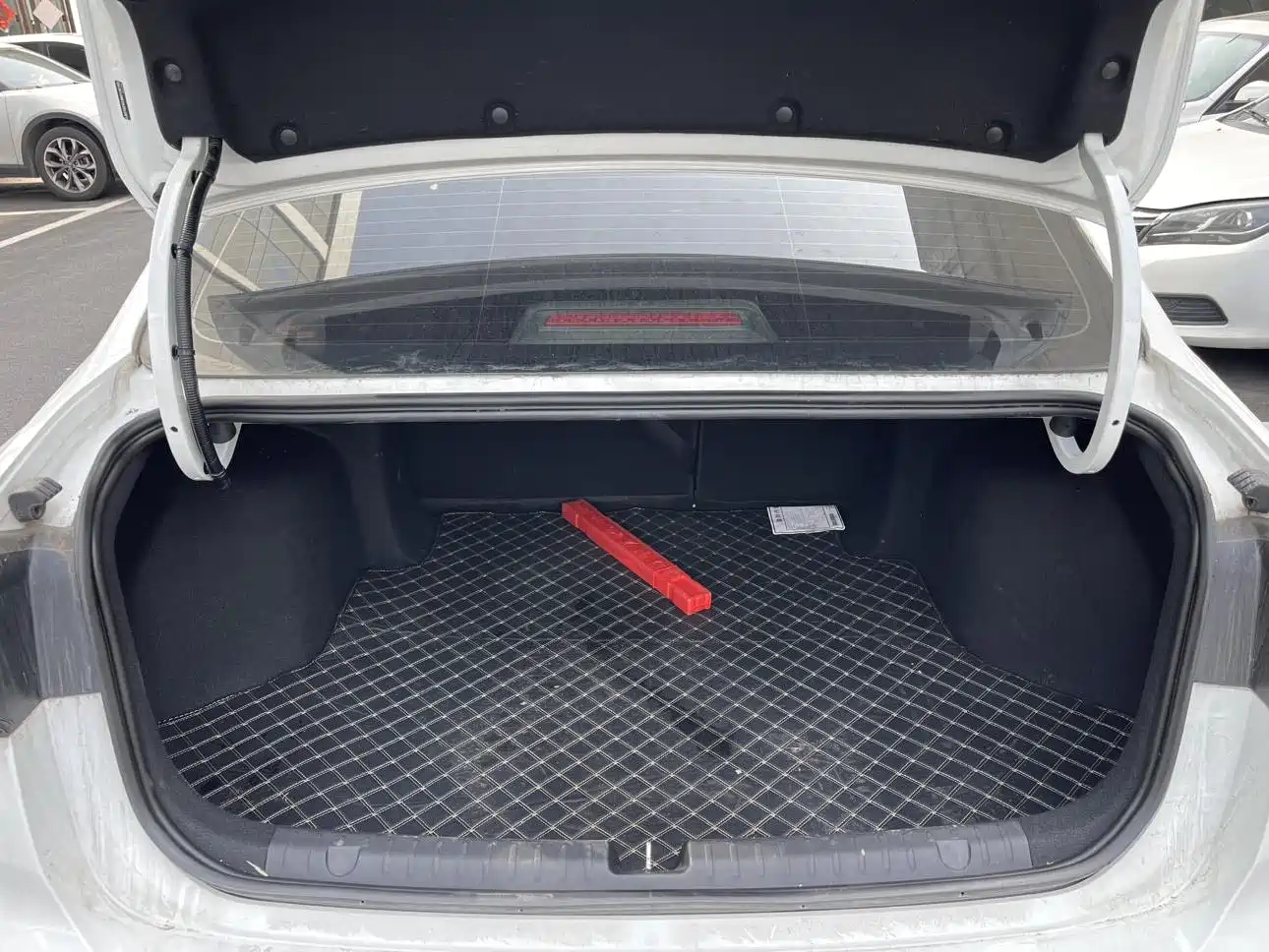 GEELY AUTOMOBILE EMGRAND