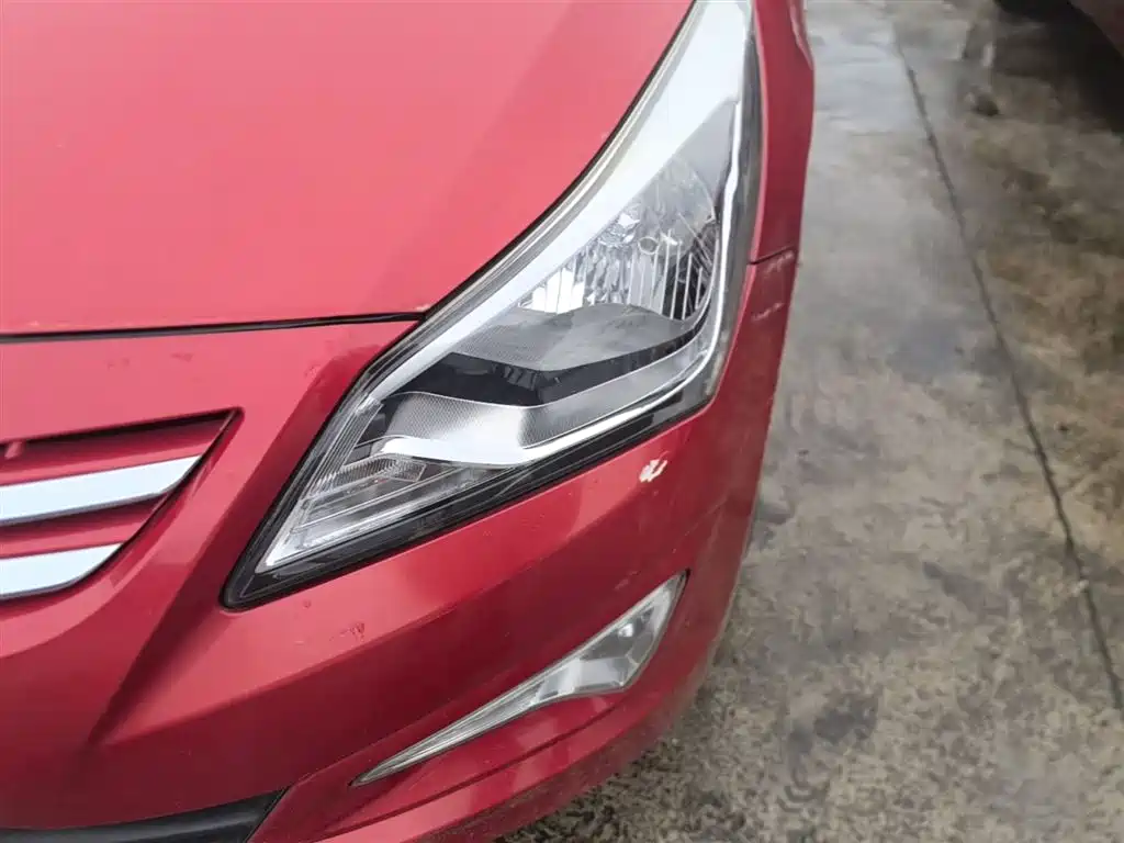 Hyundai Reina 2014 1.4L Manual GLX фото 24
