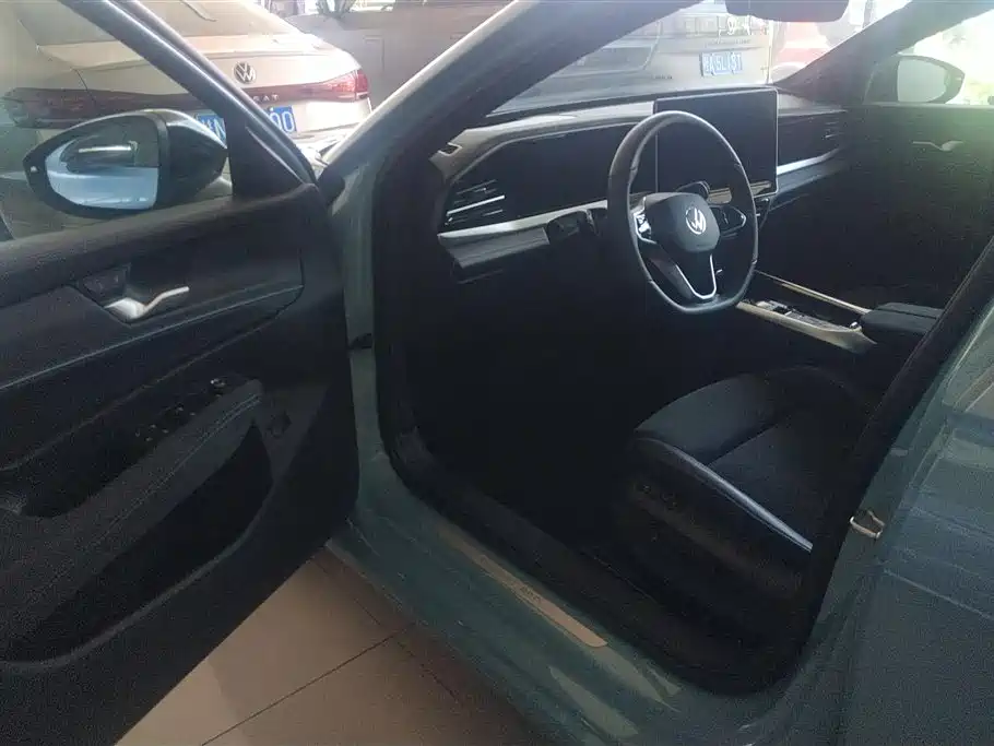 Volkswagen Passat 2025 Model Pro 380TSI Starlight Dragon Premium Edition фото 9