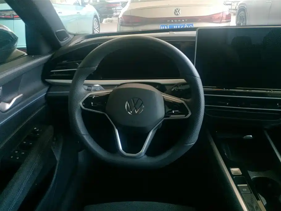 Volkswagen Passat 2025 Model Pro 380TSI Starlight Dragon Premium Edition фото 15