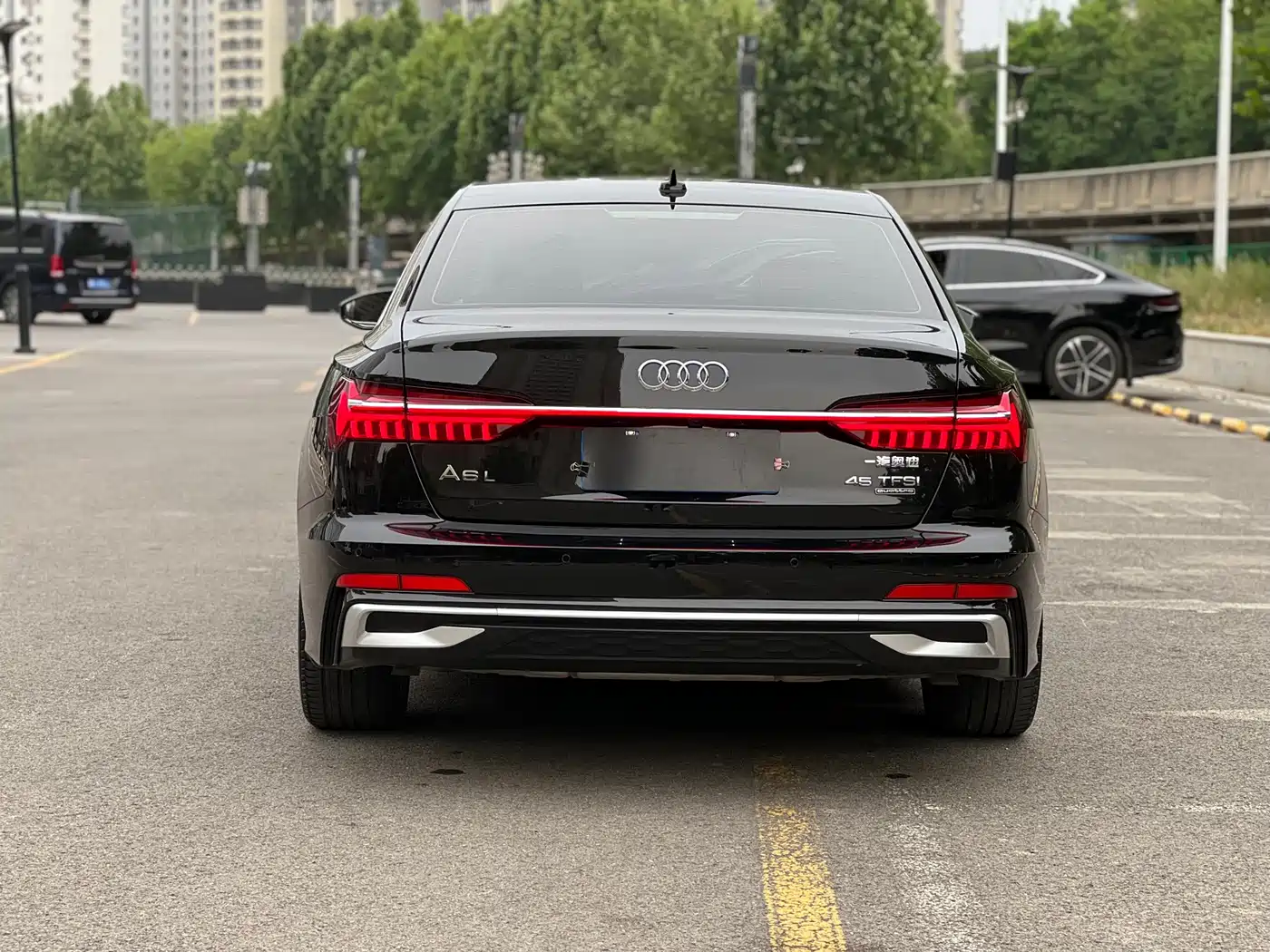 Audi A6L 2021 40 TFSI Luxury Sport фото 5