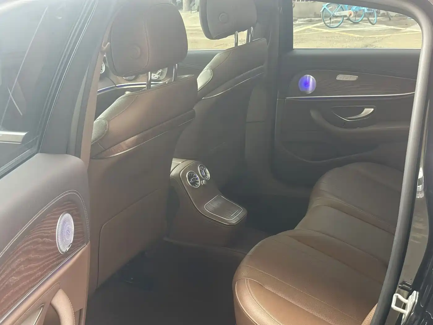 Mercedes-Benz E-Class 2023 E 300 L Fashion фото 5