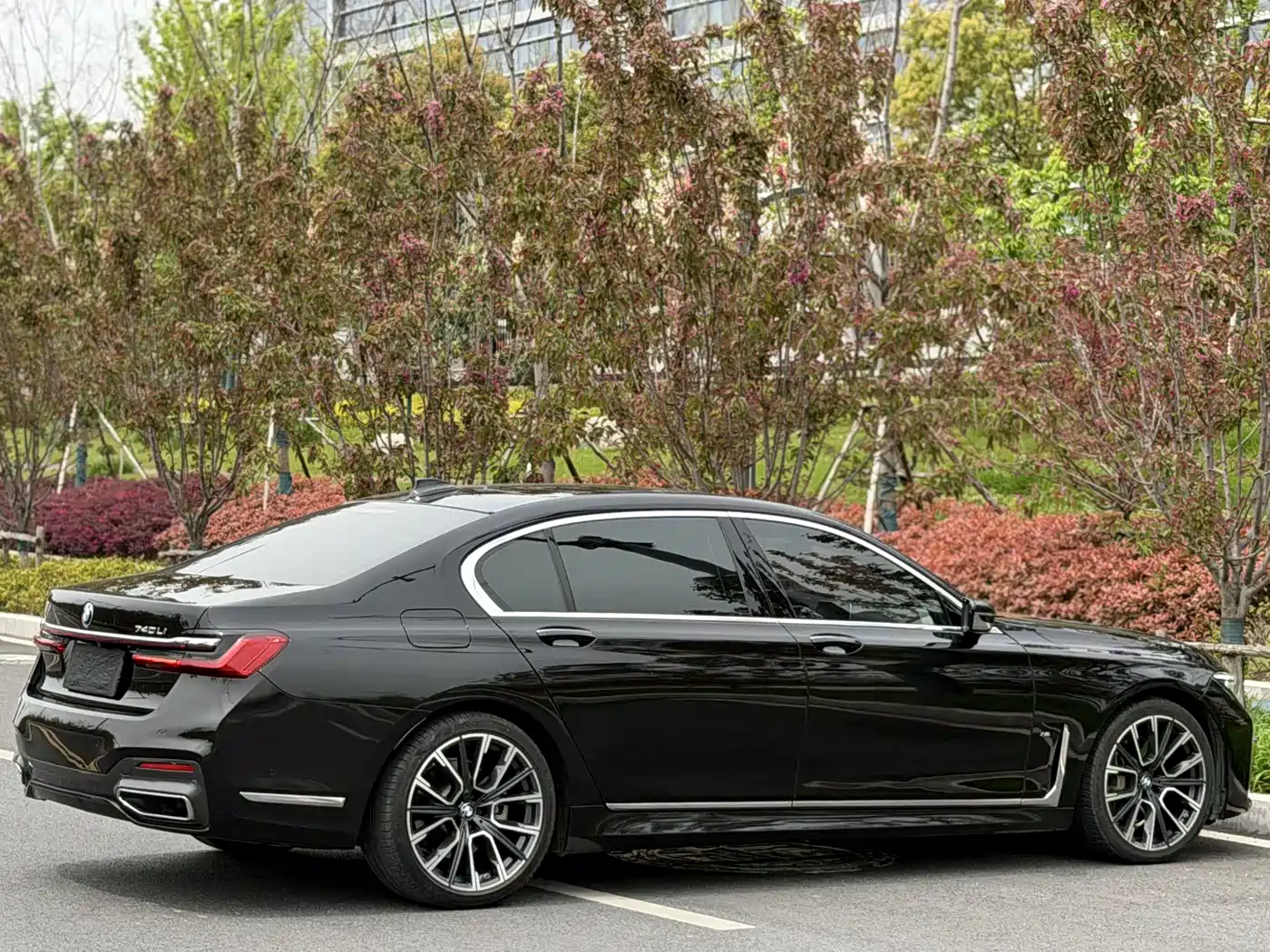 BMW 7 Series 2019 740Li Leading M Sport Package фото 9