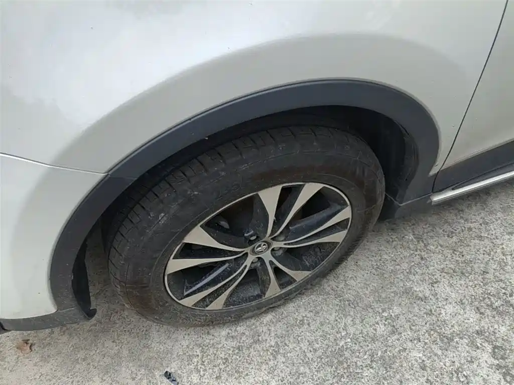 Toyota RAV4 Rongfang 2015 2.5L Automatic 4WD Elite Edition фото 23