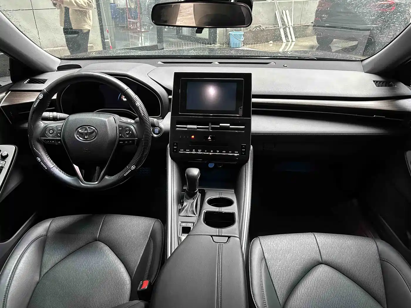 Toyota Avalon 2023 2.0L Premium Selection фото 6