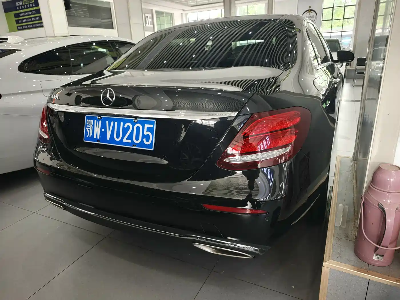 Mercedes-Benz E-Class 2019 E 300 L Fashion фото 10