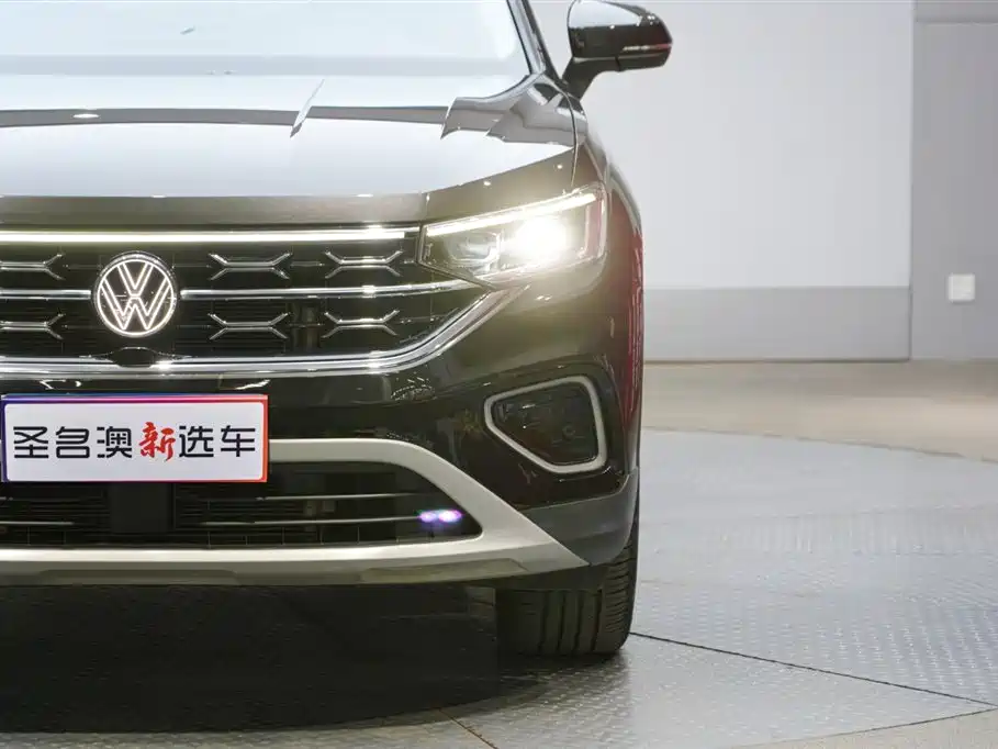 Volkswagen Tayron 2024 300TSI 2WD Luxury Plus Advanced фото 3