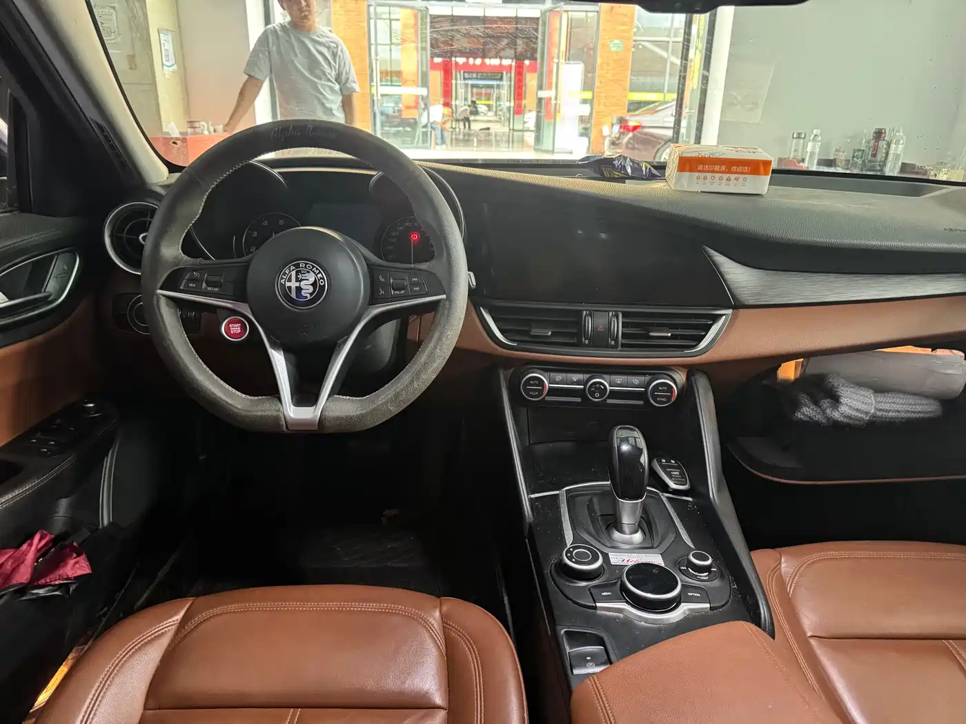 Alfa Romeo Giulia 2017 2017 2.0T 200HP Luxury Edition